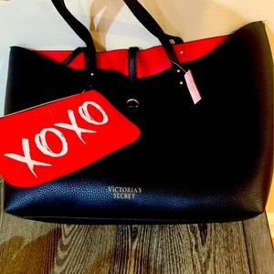 Victoria's Secret Large Black Tote NWT Red xoxo pouch